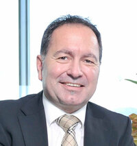 Jürgen Walker ist Verkaufsingenieur.