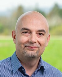 Paweł Pajda ist Vertriebspartner für aktive Bauteile in Polen.