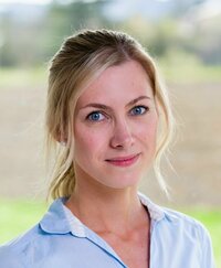 Lisa Polovitzer ist Leiterin des Vertriebsinnendienstes für aktive Bauteile.