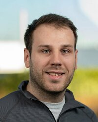 Christoph Kimberger ist Lagermitarbeiter.