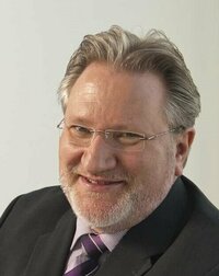 Ralf Gier ist Verkaufsingenieur.